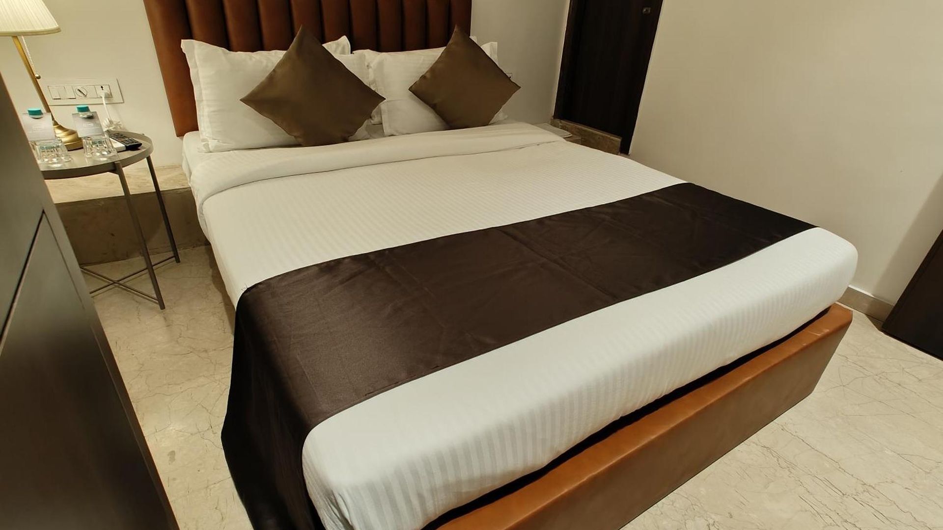 The Majlis - Colaba 3*