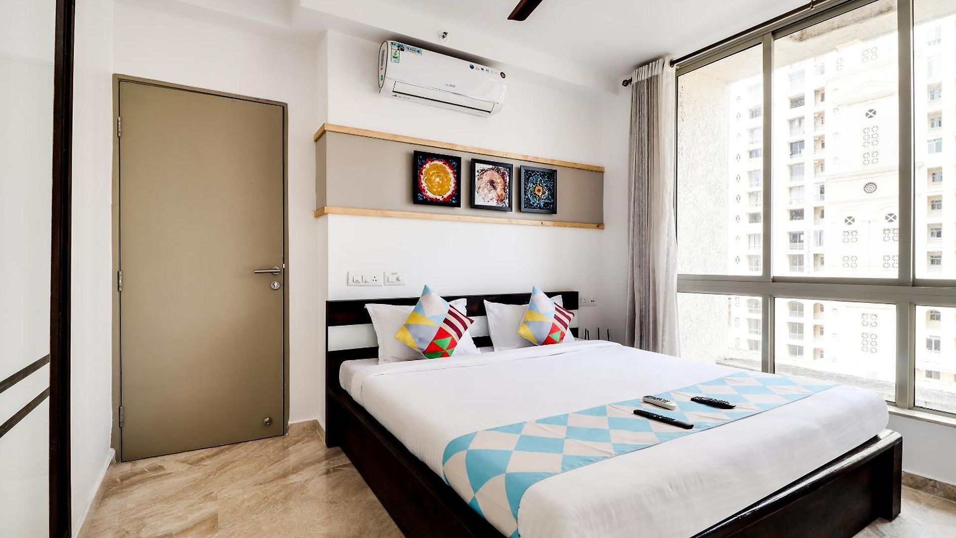 Guest house Oyo Elegant Hiranandani