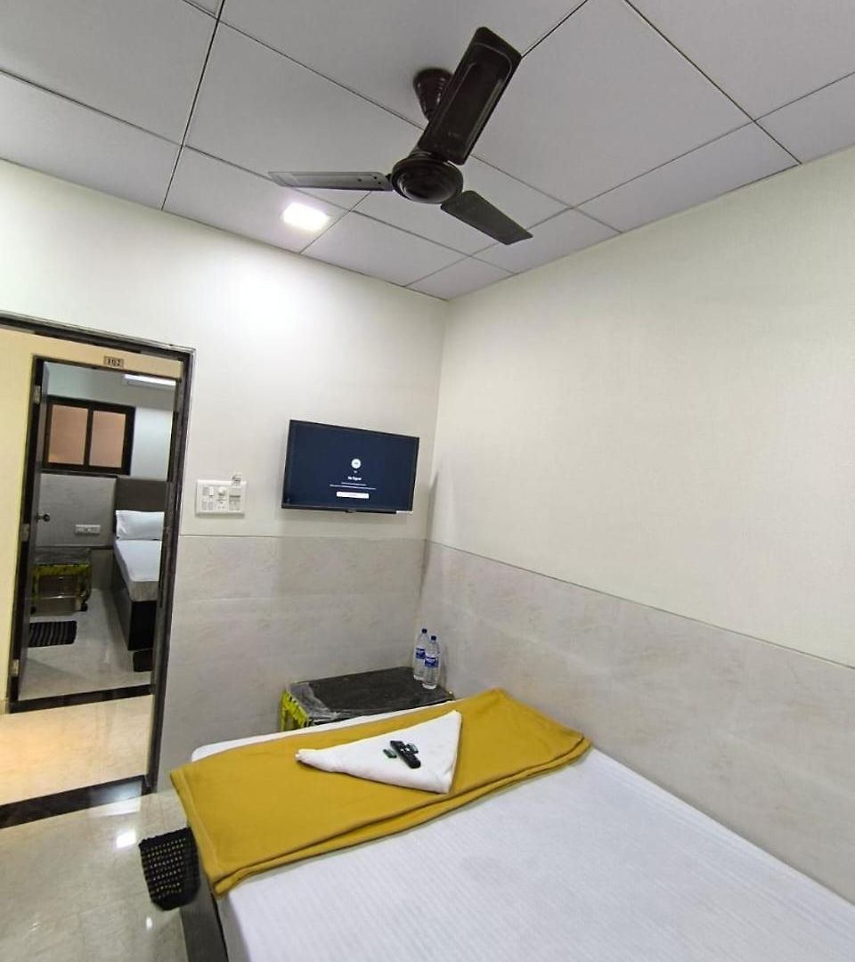Sapna & Boarding Hotel 2*