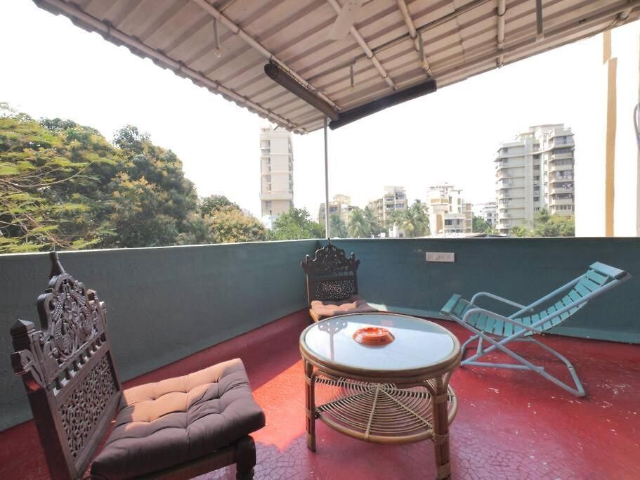 Queenie - Bandra West Mumbai