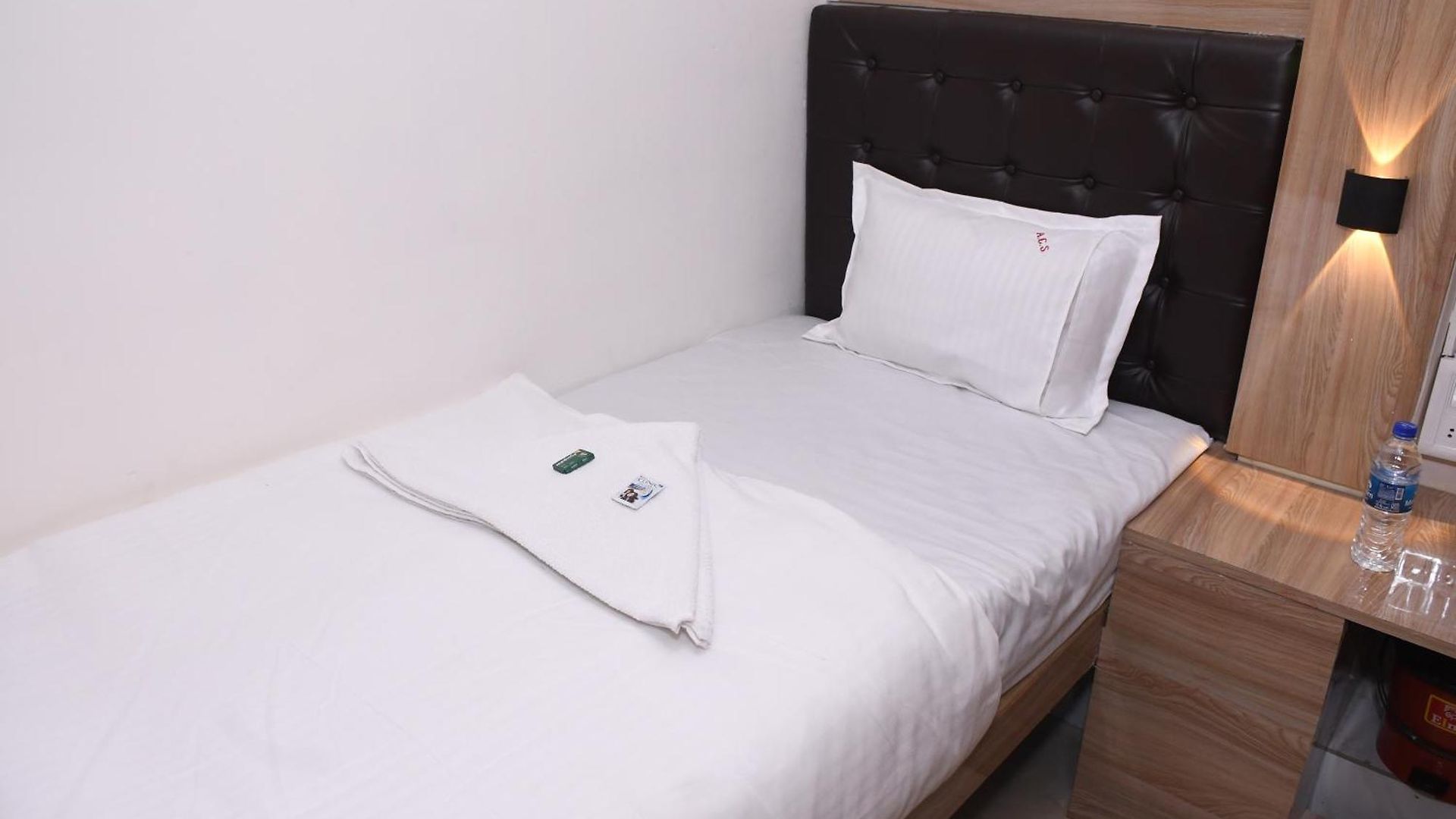 Hostel Airport Near T2 *