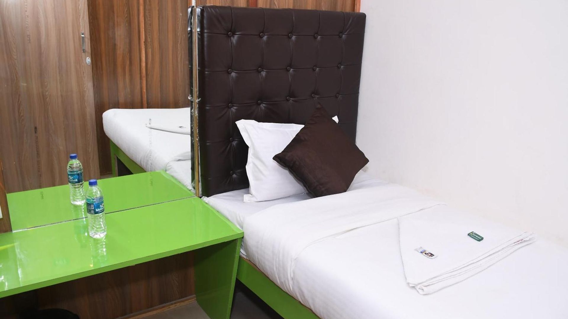 Hostel Airport Near T2