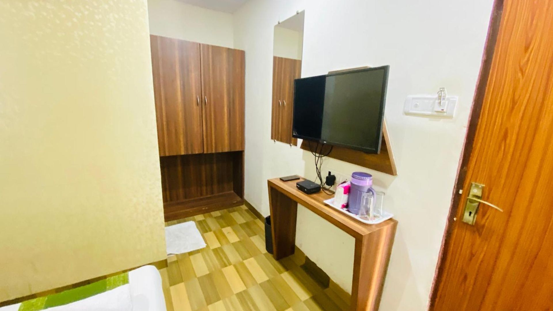 Bed & Breakfast Airport Residency Mumbai