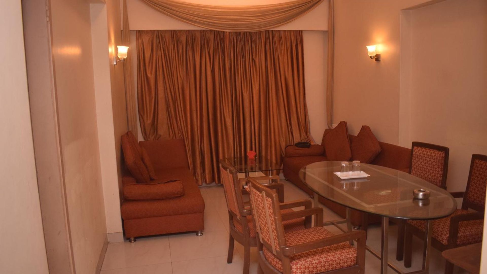 Hotel Dhiraj
