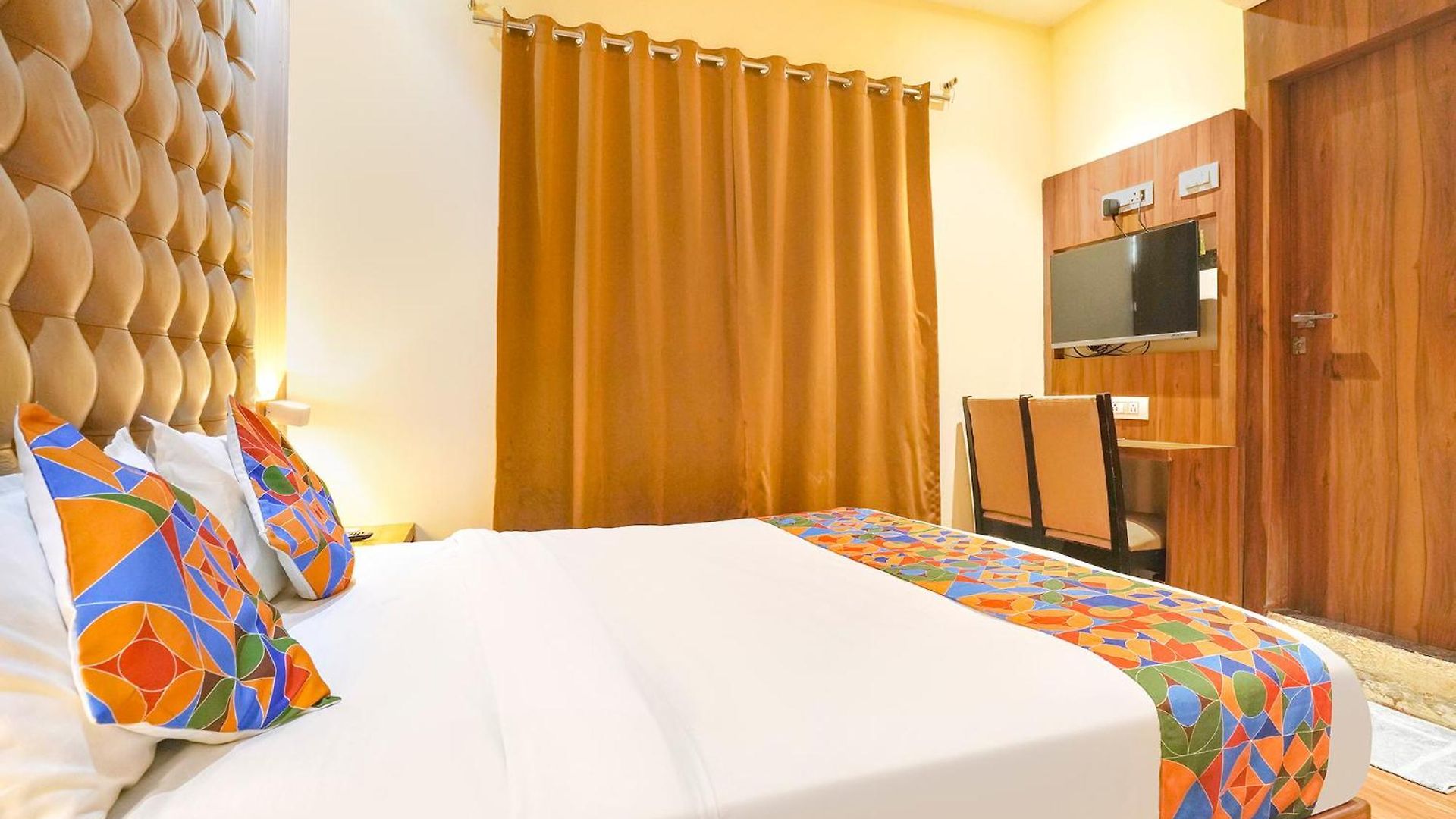 Fabhotel Cozy - Nr International Airport Hotel