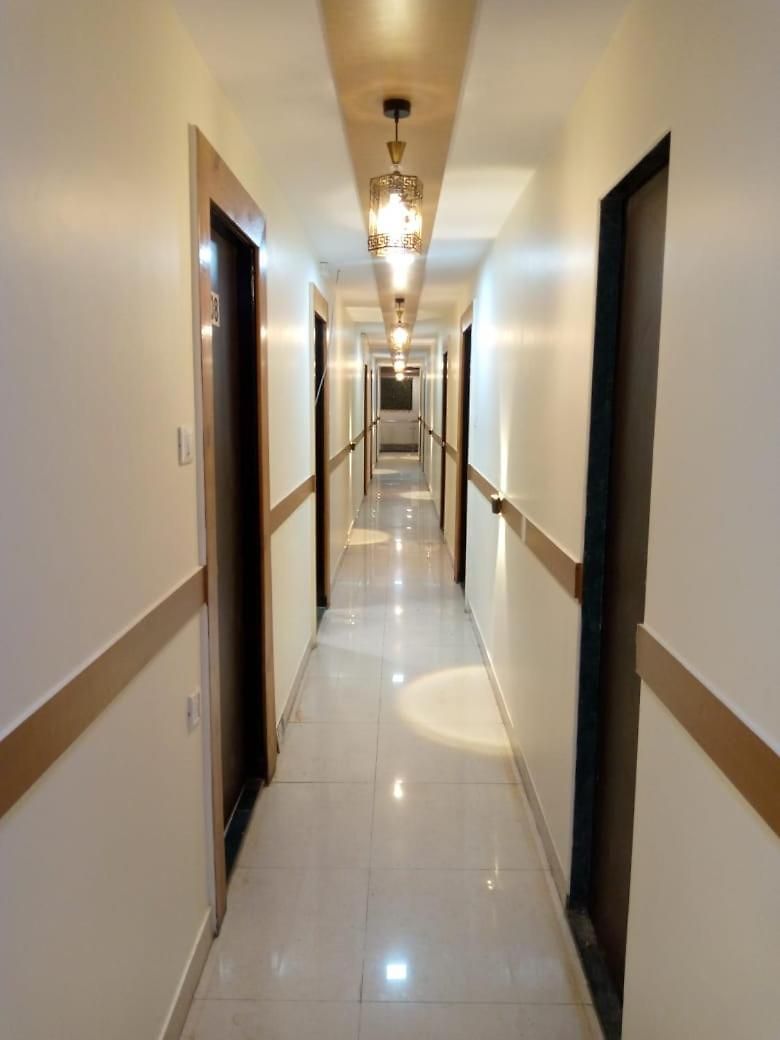 Tri Hotel 3*