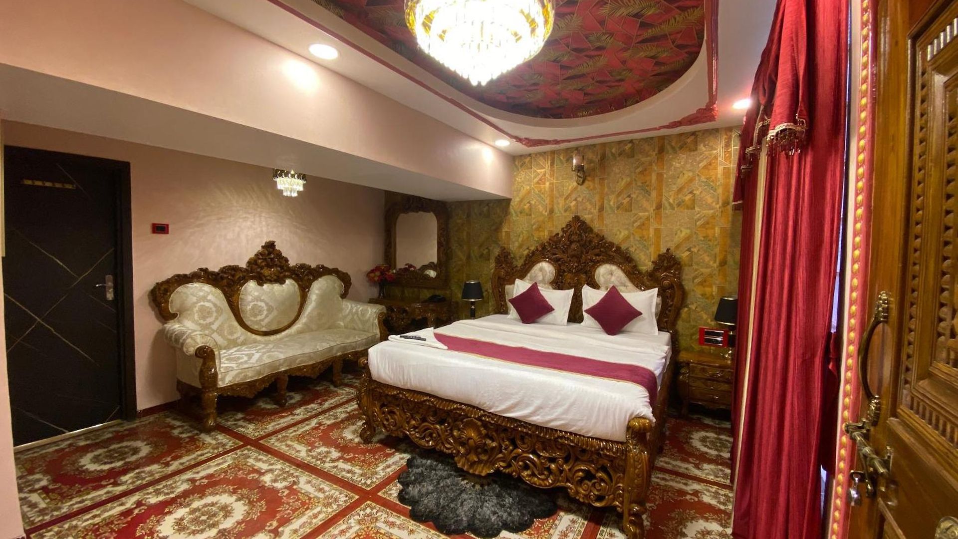 97 Inn- Andheri Versova 3*