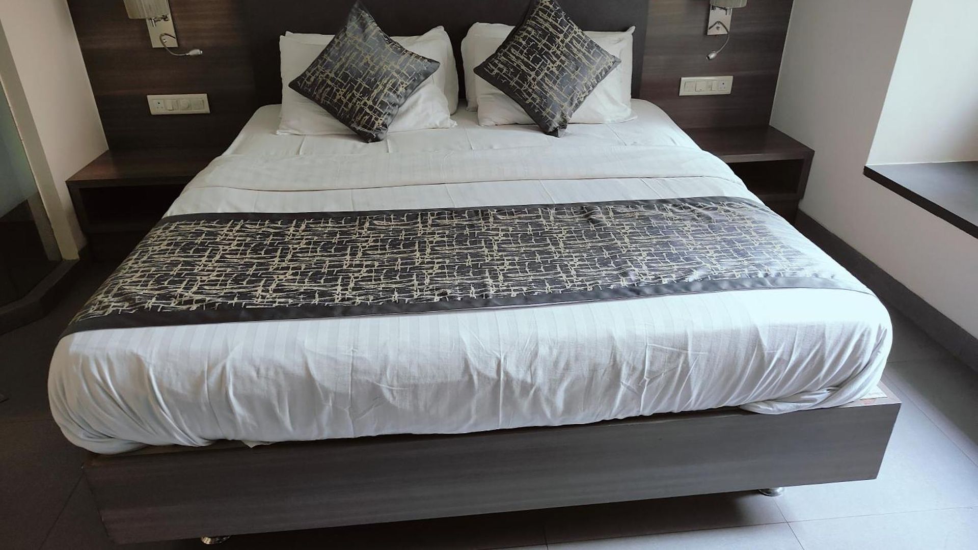 Guest house Apollo - Colaba Causeway Mumbai