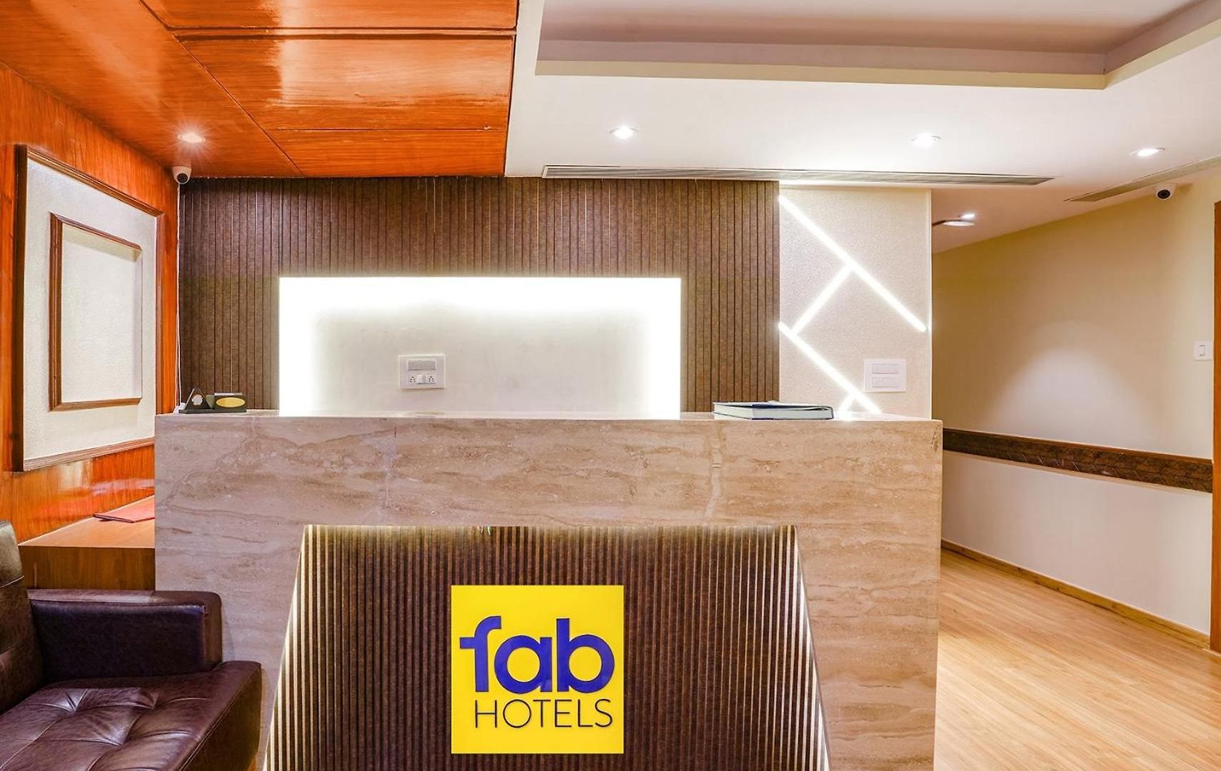 Hotel The Azure 3*