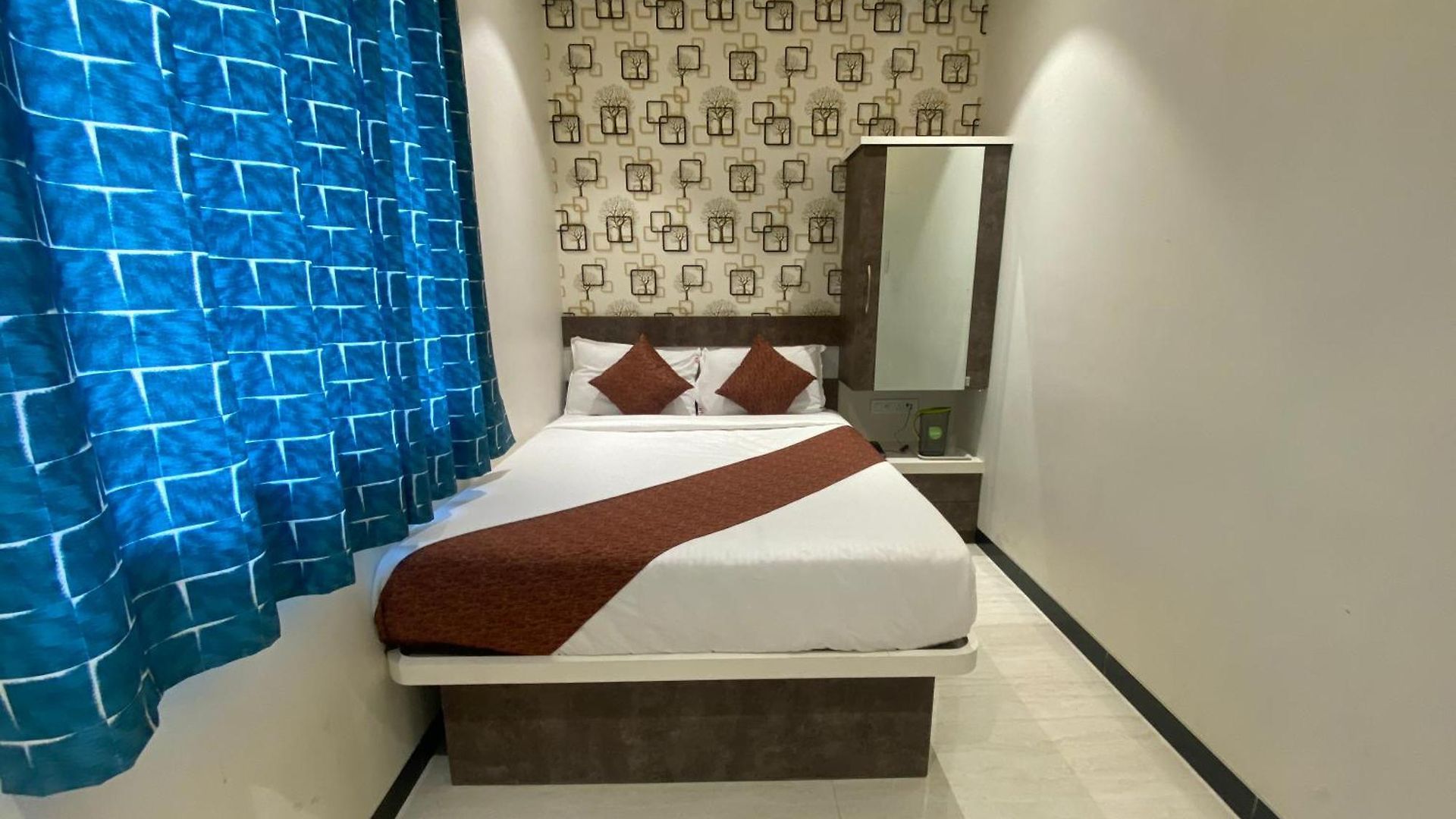 Rose Hotel Mumbai