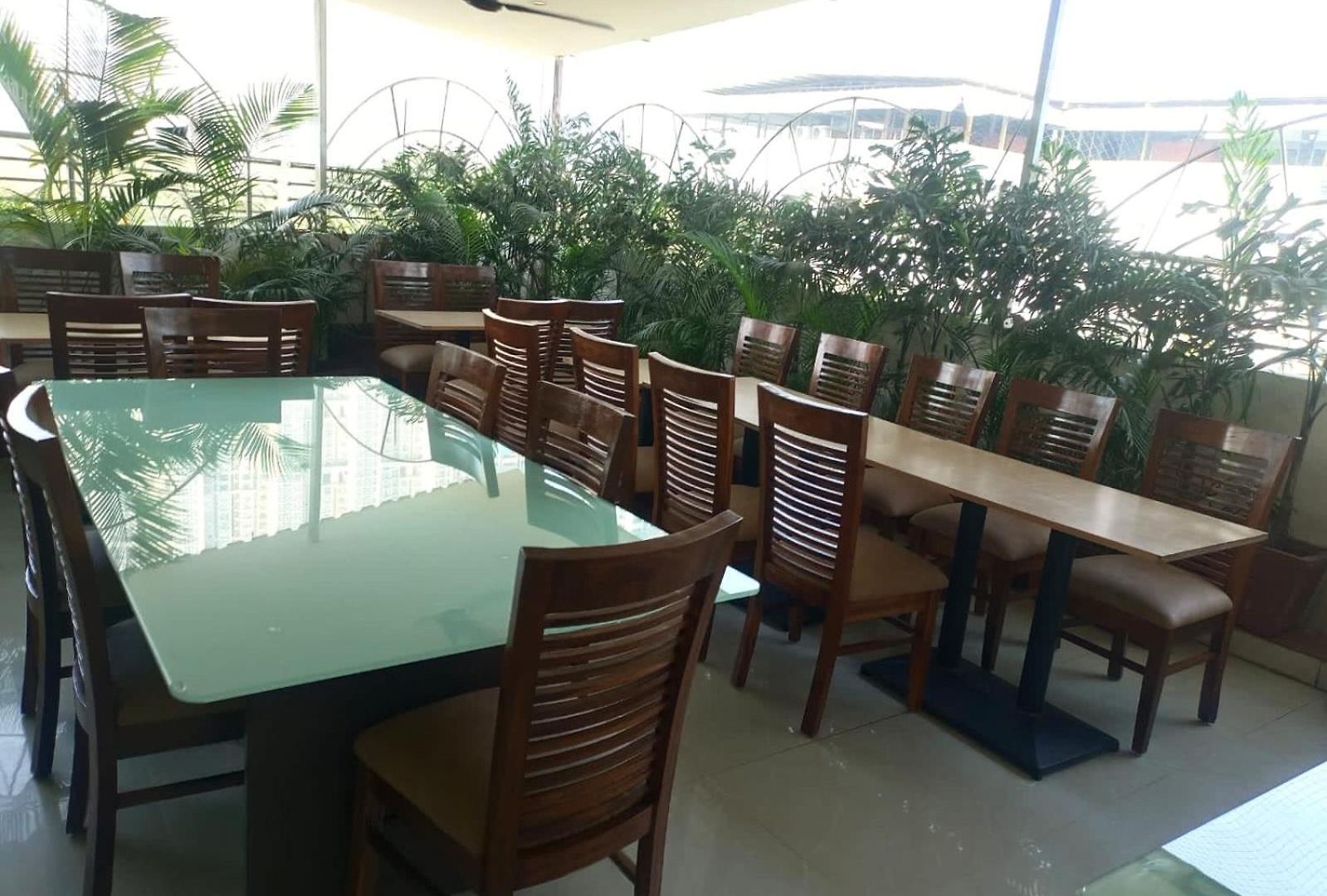 Hotel Skylink Hospitality Next To Amber Imperial 3*