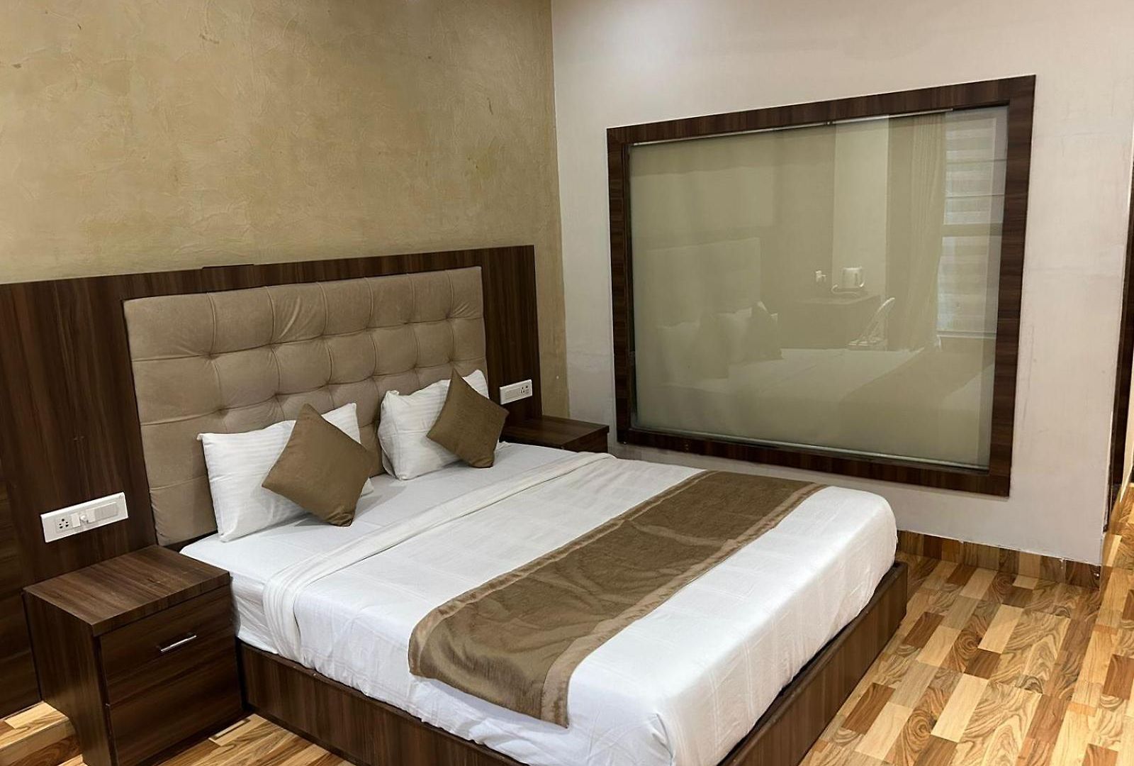 Bkc Mannat 3*