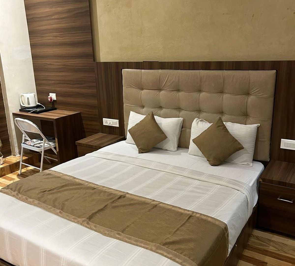 Bkc Mannat 3*