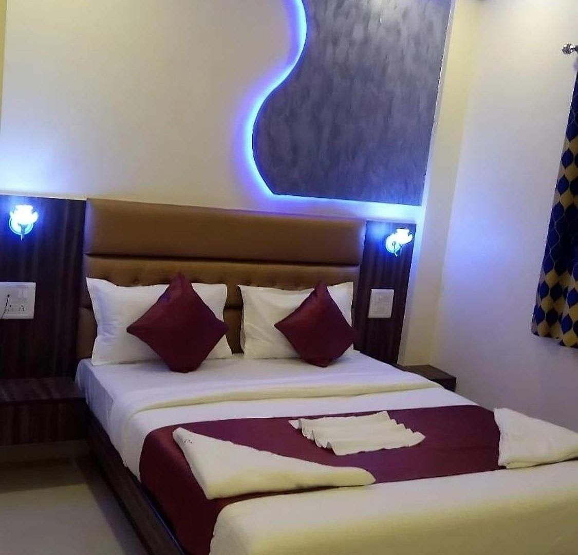 Flagship 83490 Hotel Bently Palace 3*