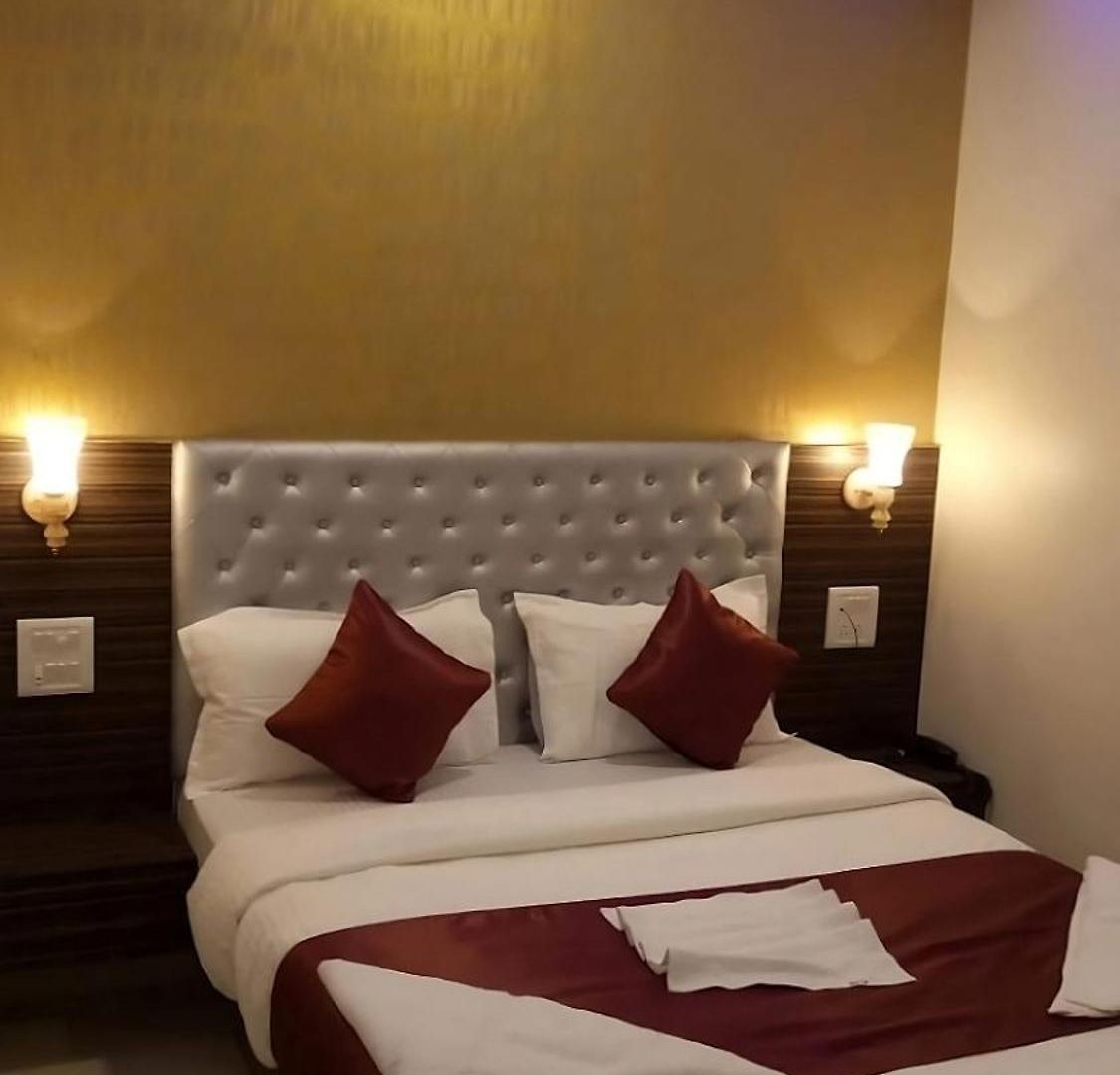 Flagship 83490 Hotel Bently Palace Hotel 3*