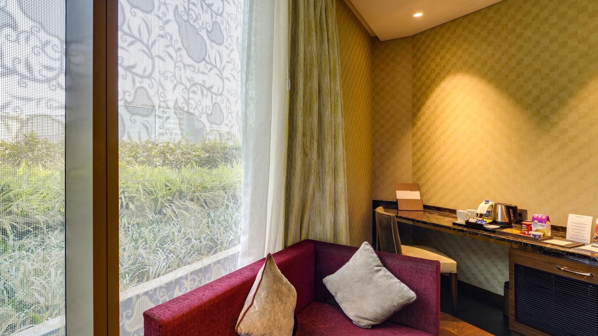 Niranta Transit Airport - At Arrivals Hotel Mumbai