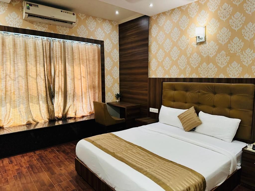Bkc Mannat Hotel