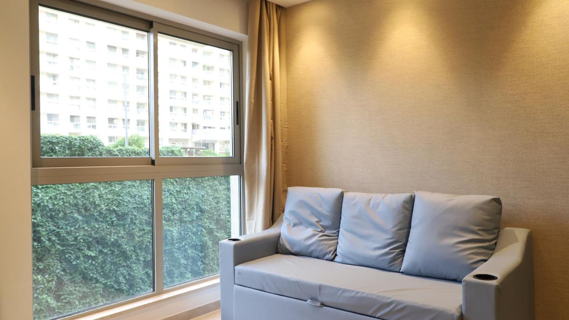Zenia Luxury Suites And Serviced