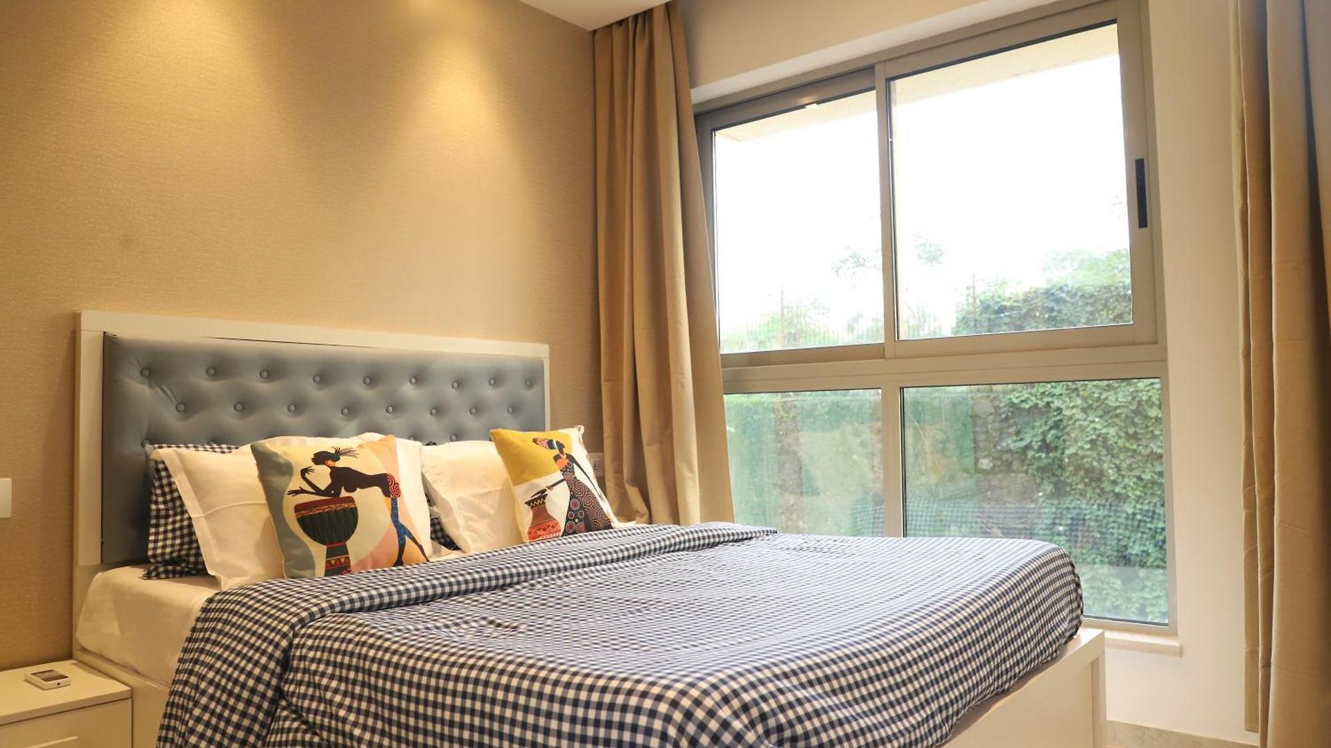 Zenia Luxury Suites And Serviced * Mumbai