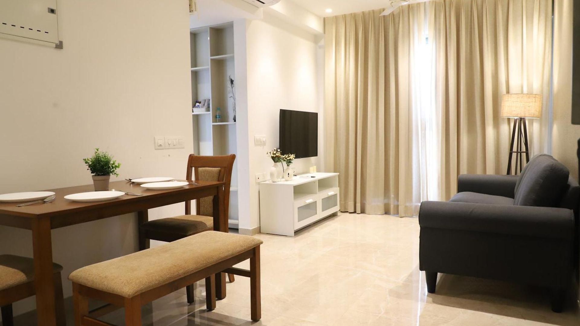 Zenia Luxury Suites And Serviced Mumbai