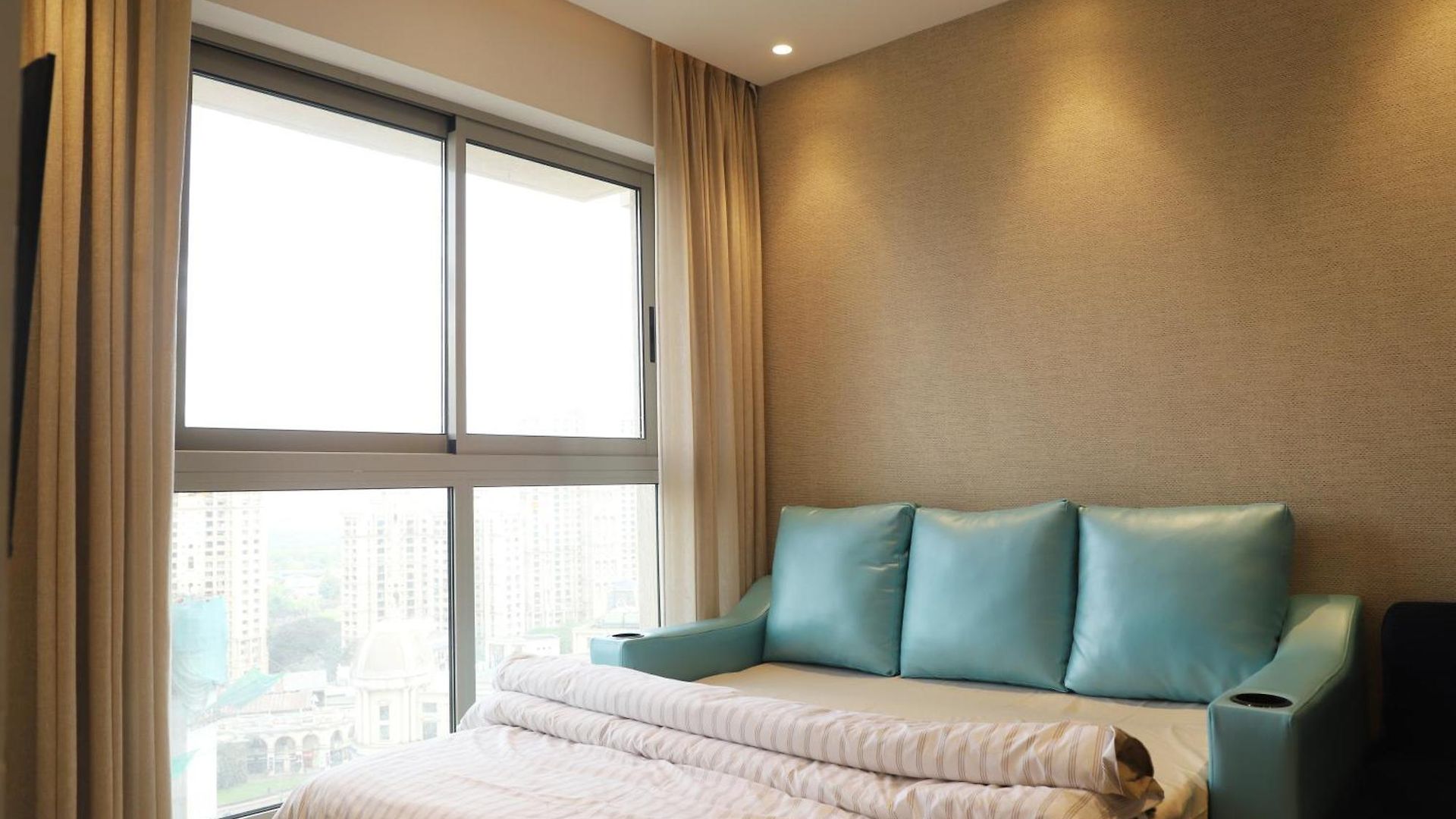 Aparthotel Zenia Luxury Suites And Serviced *