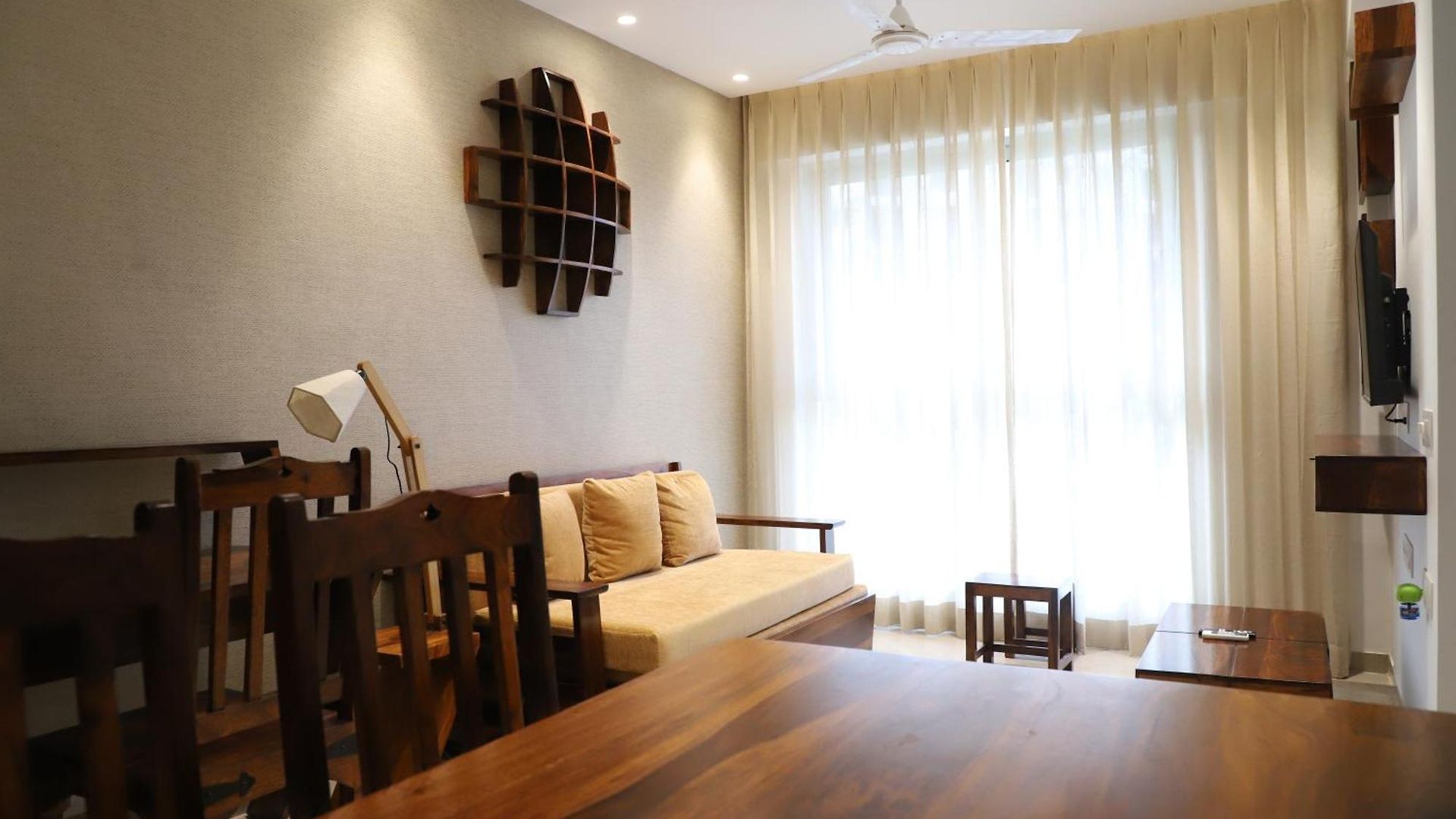 Zenia Luxury Suites And Serviced *
