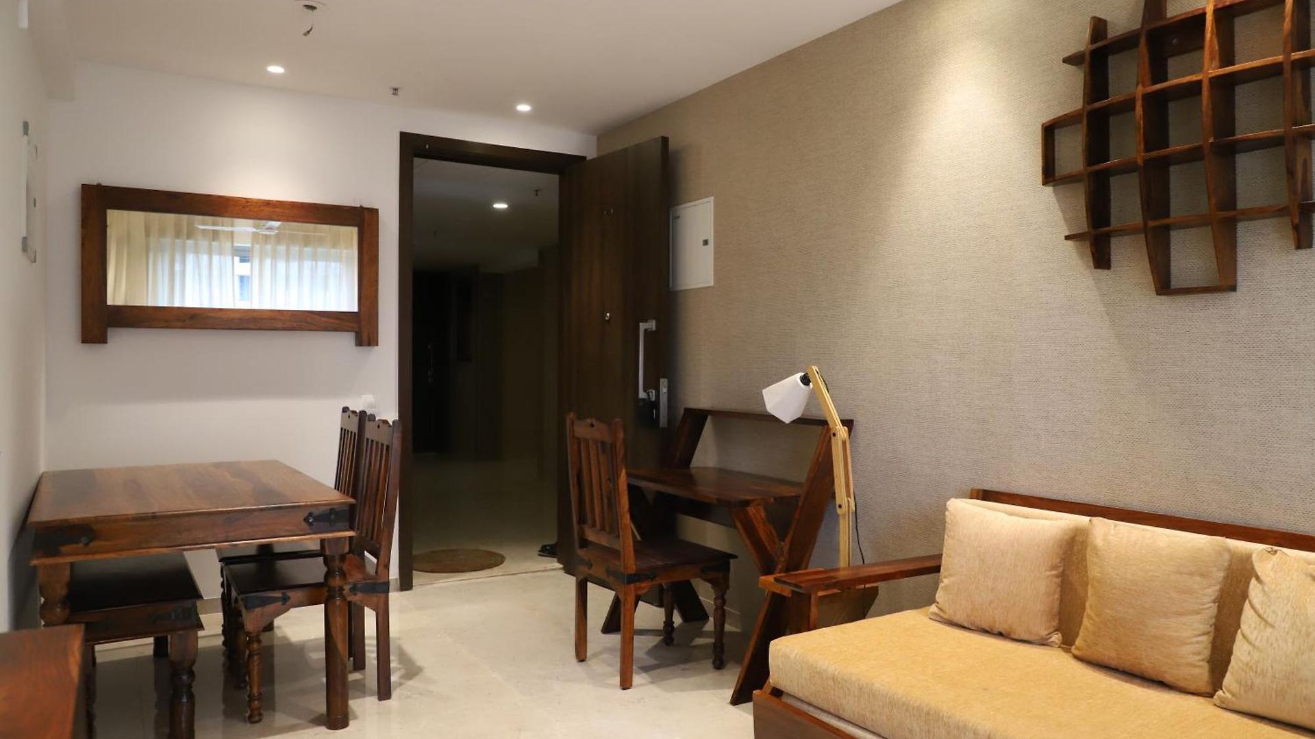 Zenia Luxury Suites And Serviced Aparthotel *