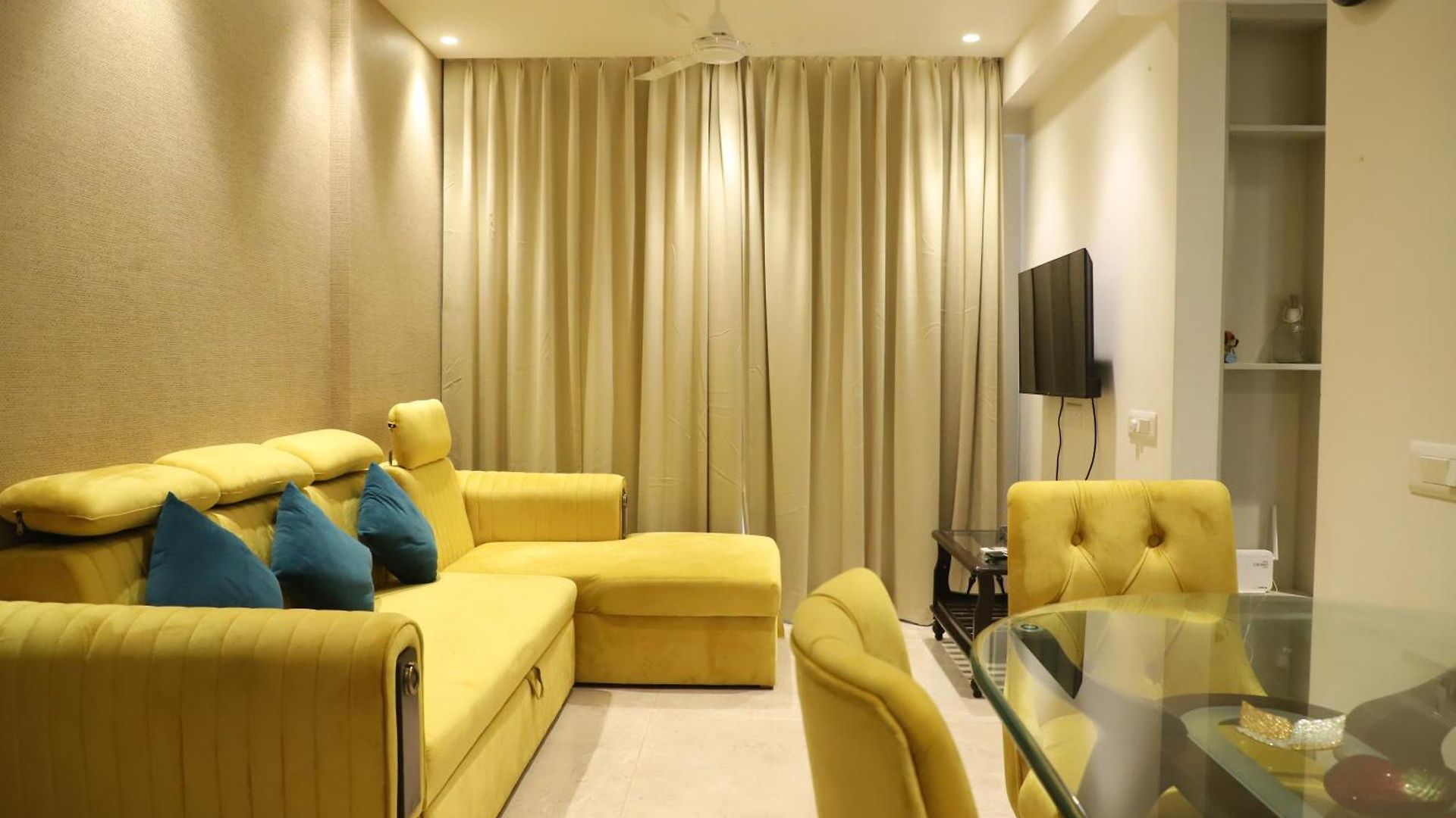 Zenia Luxury Suites And Serviced Aparthotel *