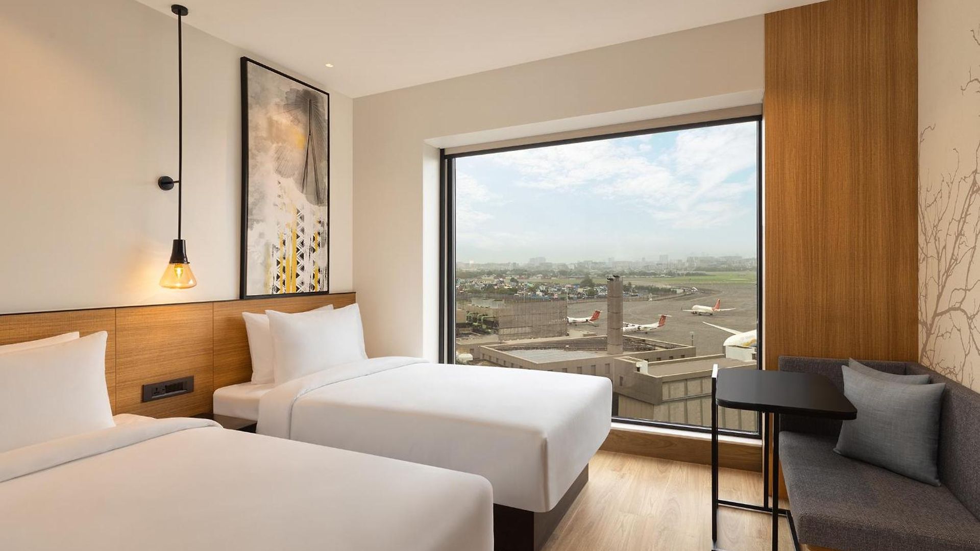 Hotel Fairfield By Marriott International Airport