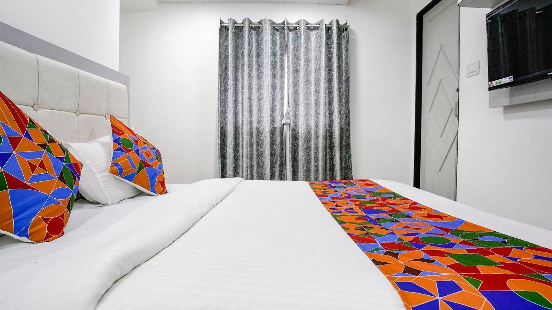 Hotel Via Park Residency 3*