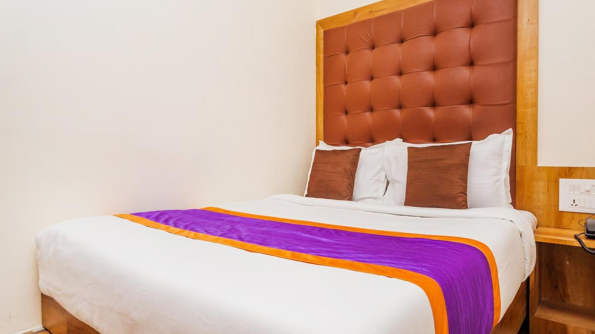 Era Hotel 2*