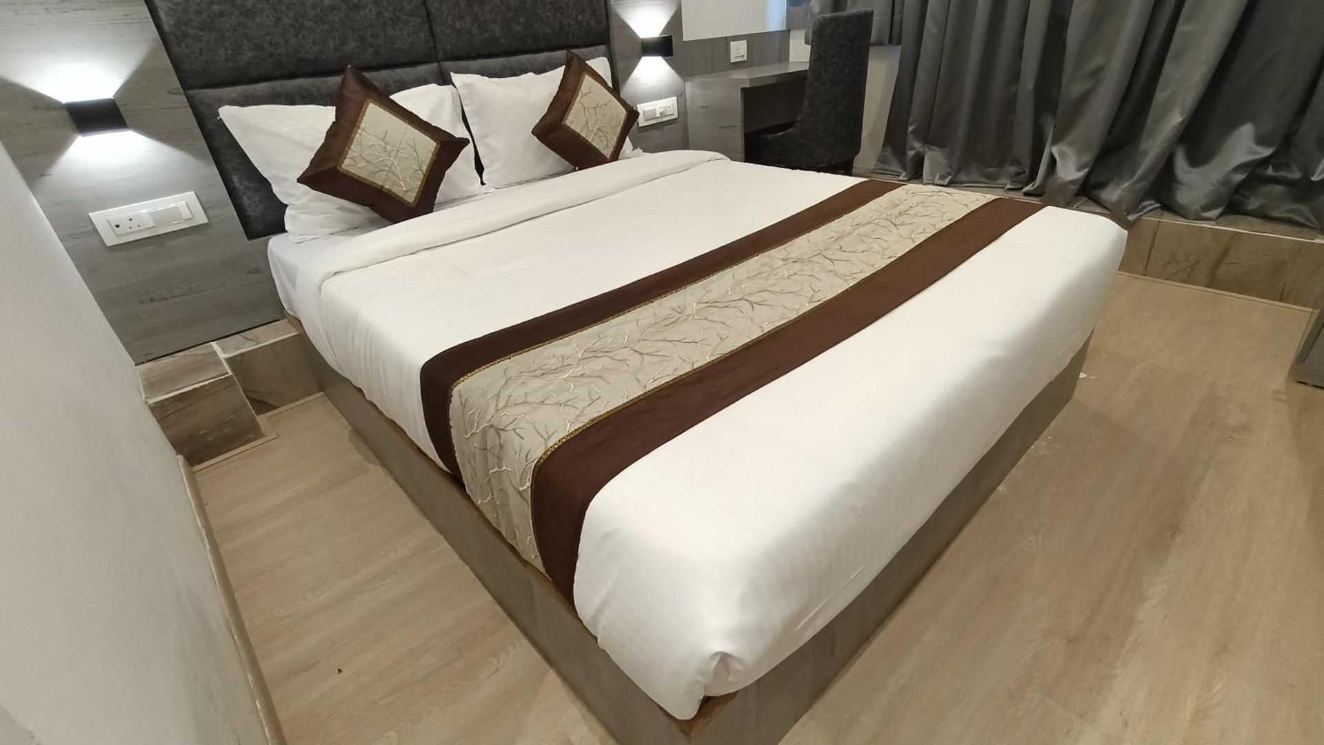 Beverly Palace Santacruz - Near Bkc - Airport T1 3*