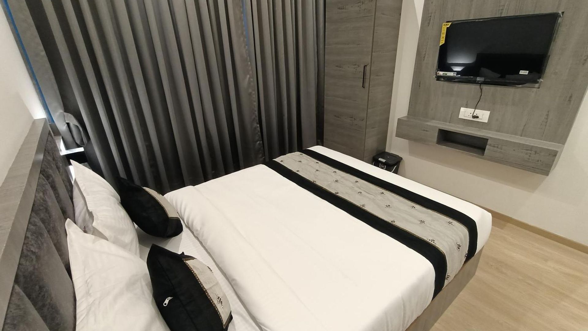 Beverly Palace Santacruz - Near Bkc - Airport T1 3* Mumbai