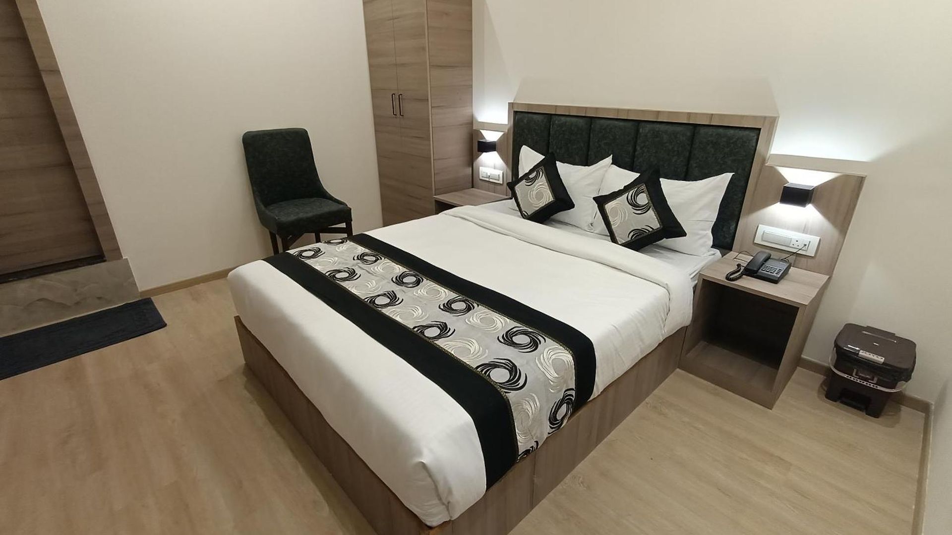 Beverly Palace Santacruz - Near Bkc - Airport T1 3* Mumbai
