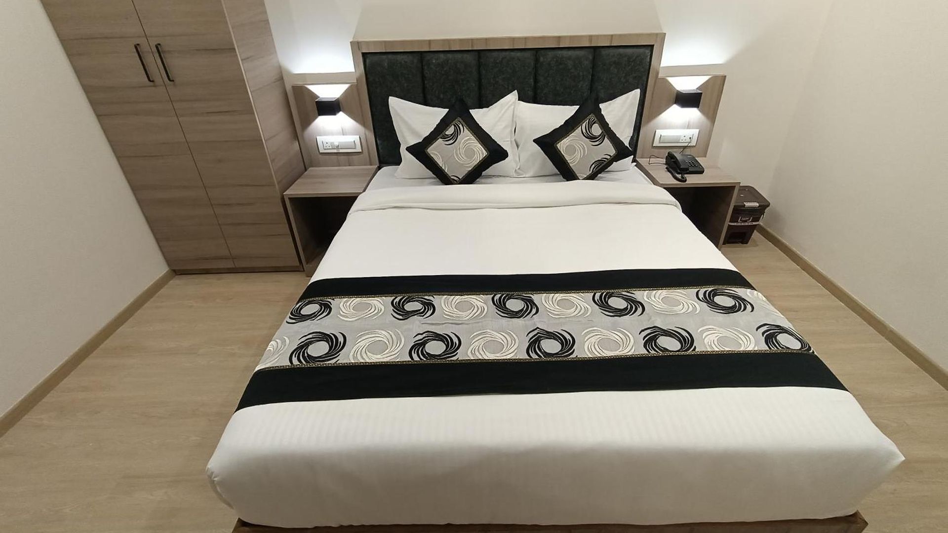 Beverly Palace Santacruz - Near Bkc - Airport T1 Hotel Mumbai