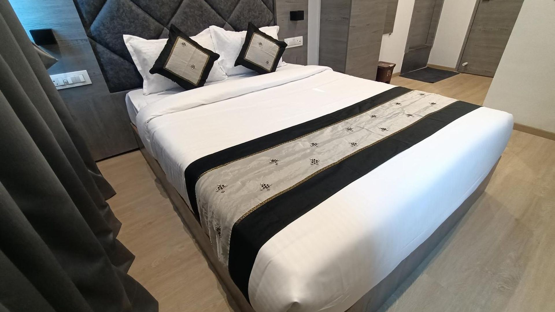 Beverly Palace Santacruz - Near Bkc - Airport T1 Hotel 3*