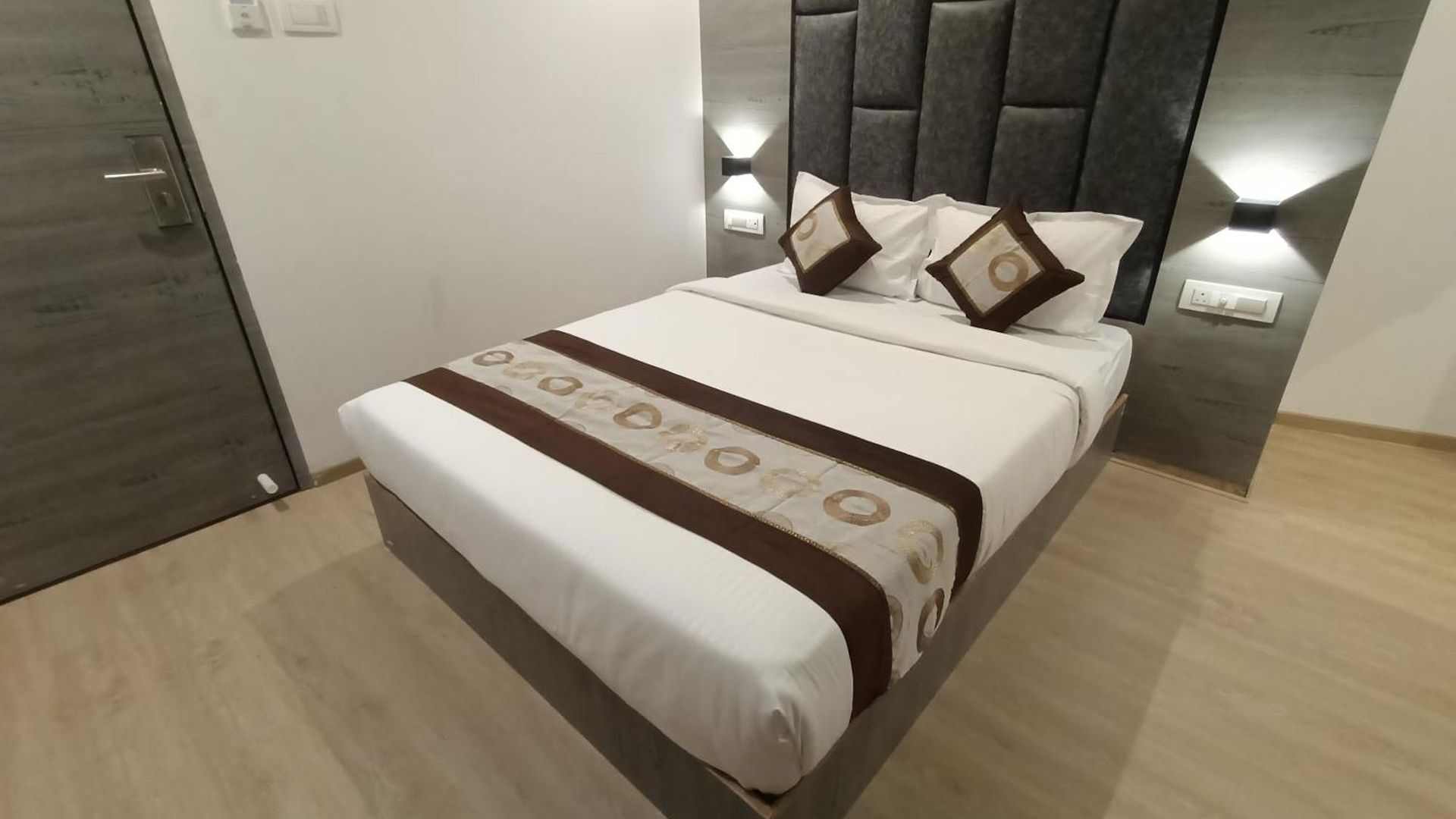Beverly Palace Santacruz - Near Bkc - Airport T1 3*