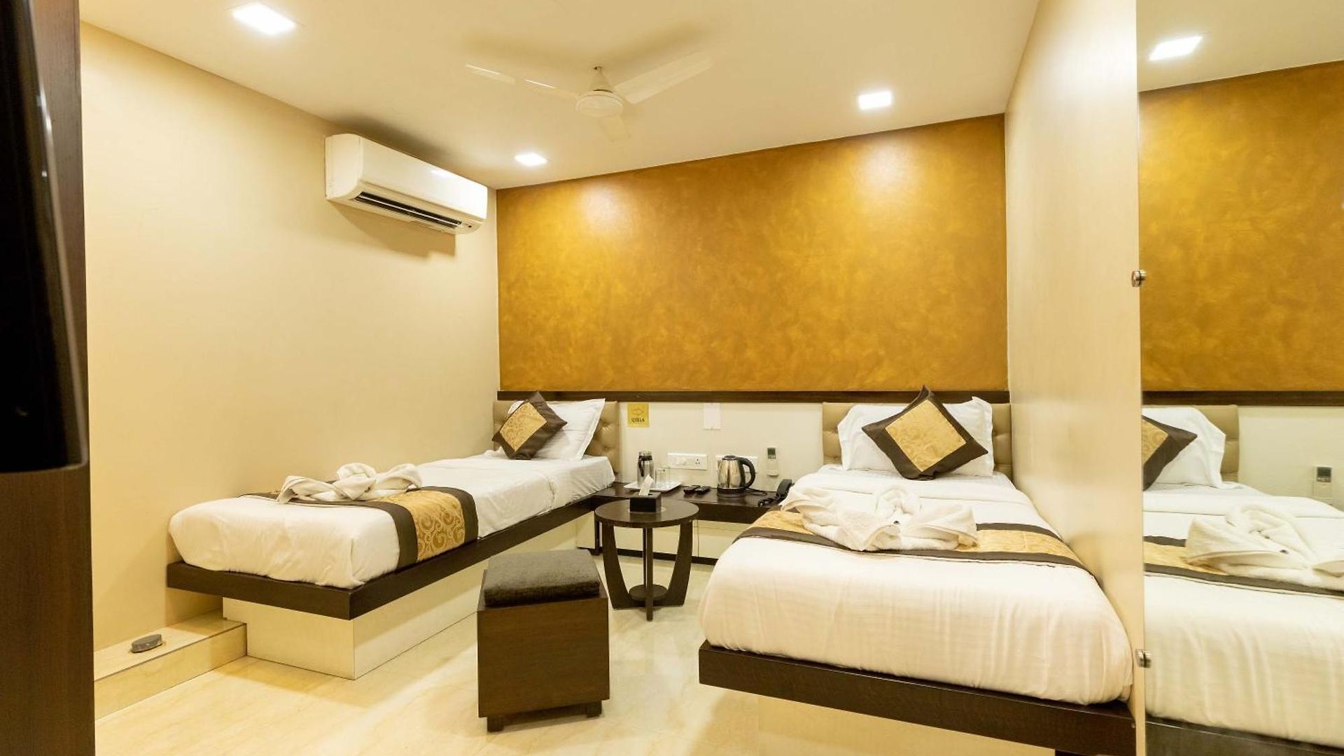 The Majlis - Colaba Mumbai