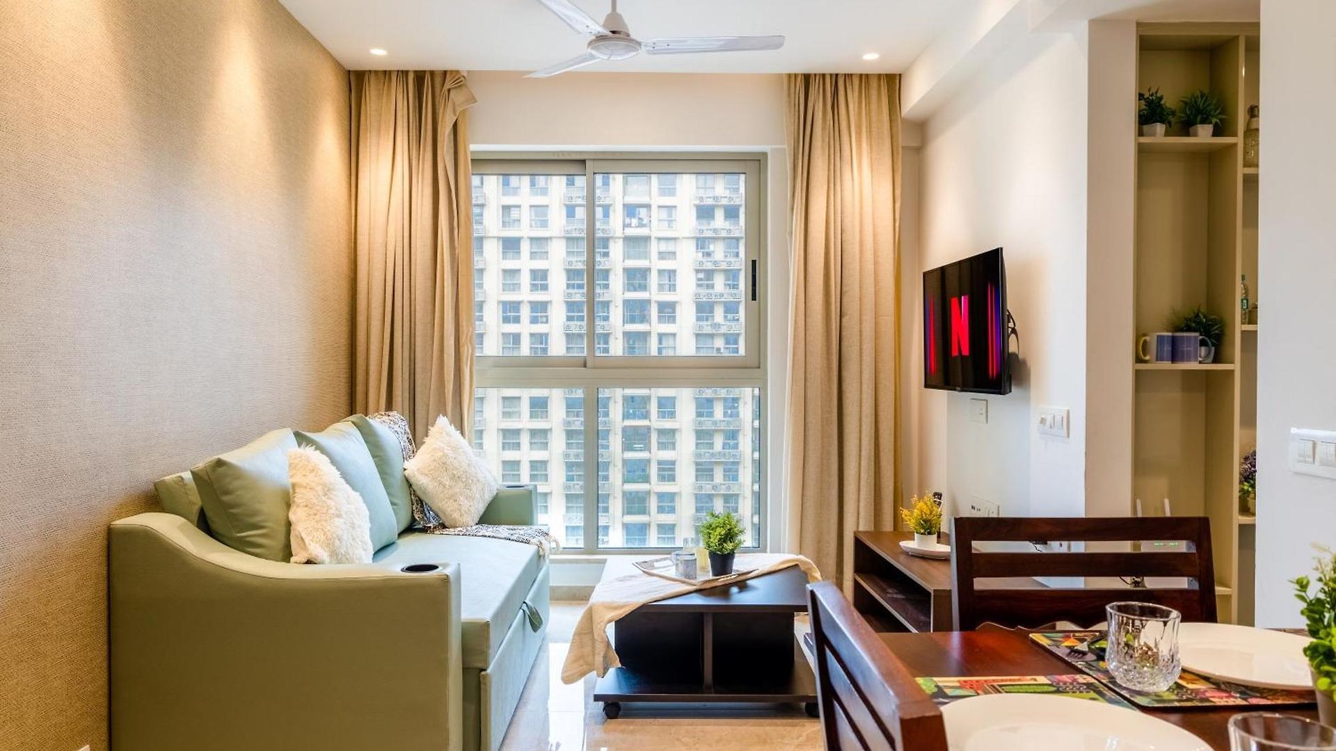 Zenia Luxury Suites And Serviced Mumbai