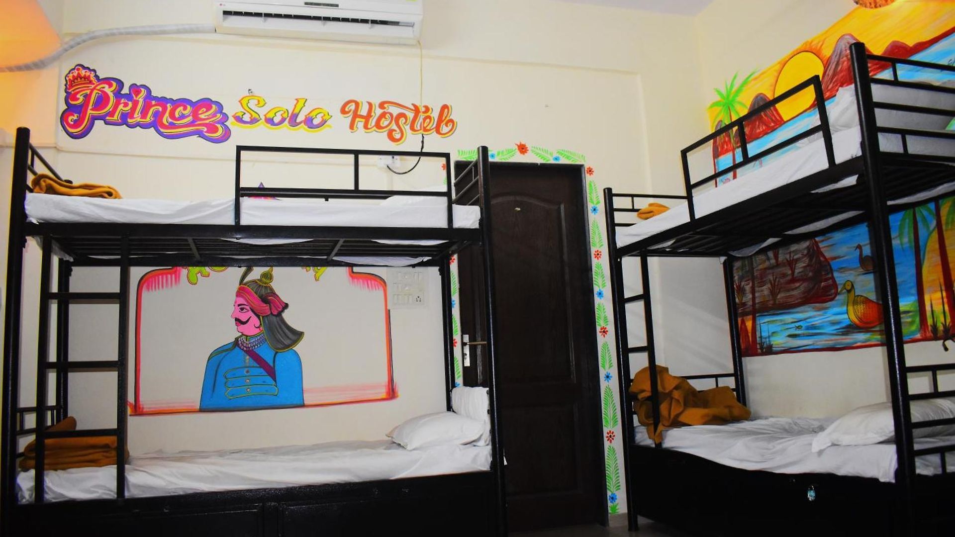 Solo Hostel Mumbai