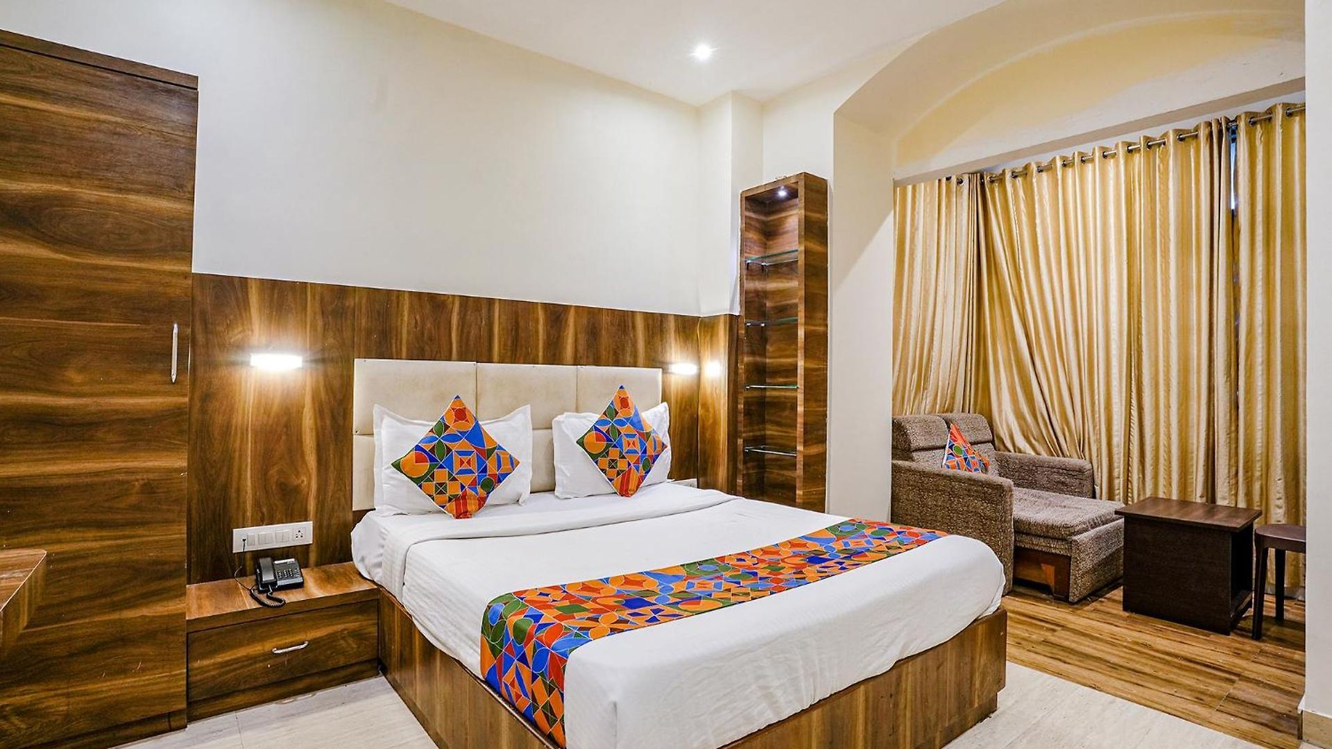 Hotel Via Abad Mumbai