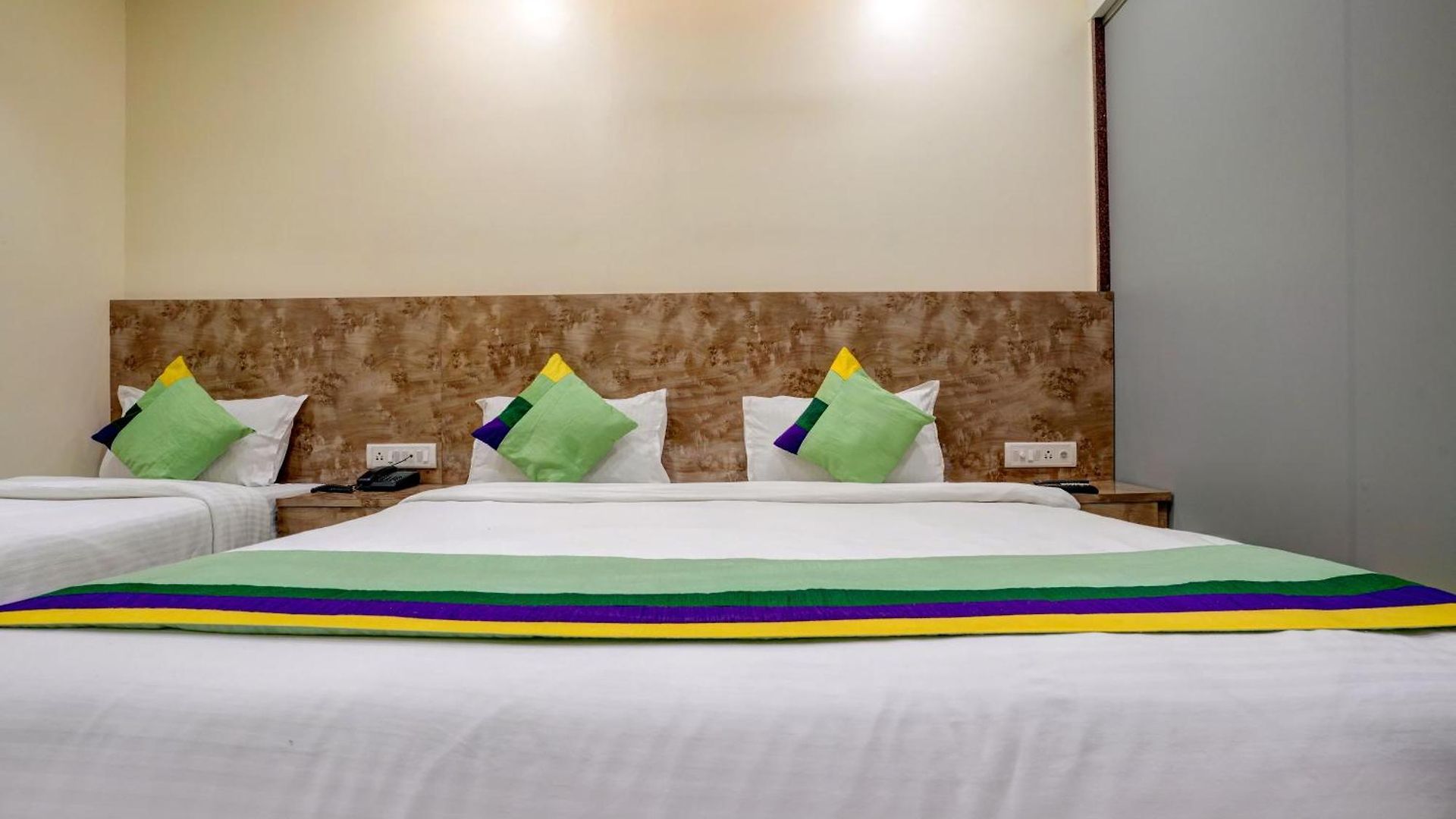 Hotel Kiwi International,hotel,mumbai 3*