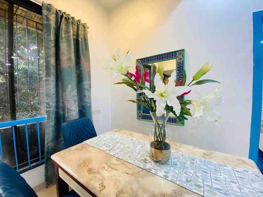 Apartment Mediterranean 2Bed Balcony Bandra Boojee Cafe By Connekthomes *