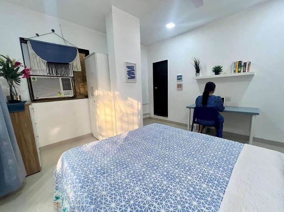 Mediterranean 2Bed Balcony Bandra Boojee Cafe By Connekthomes *