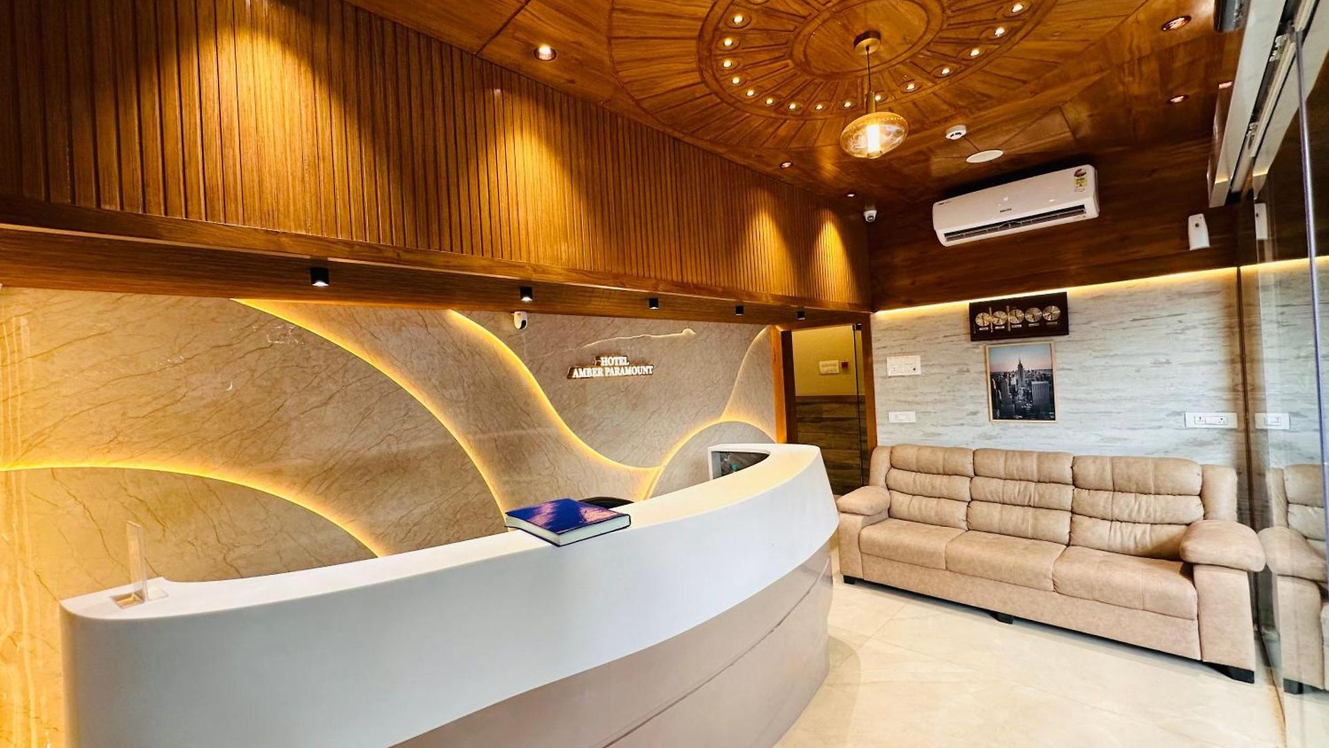 Hotel Amber Paramount 3*