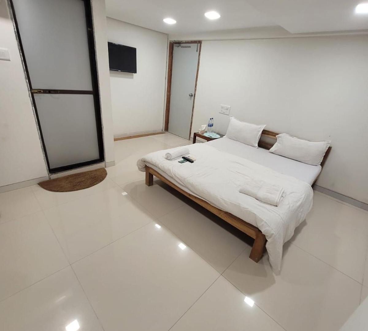 Agrawal Bhavan Budget Only For Indians Bed & Breakfast Mumbai