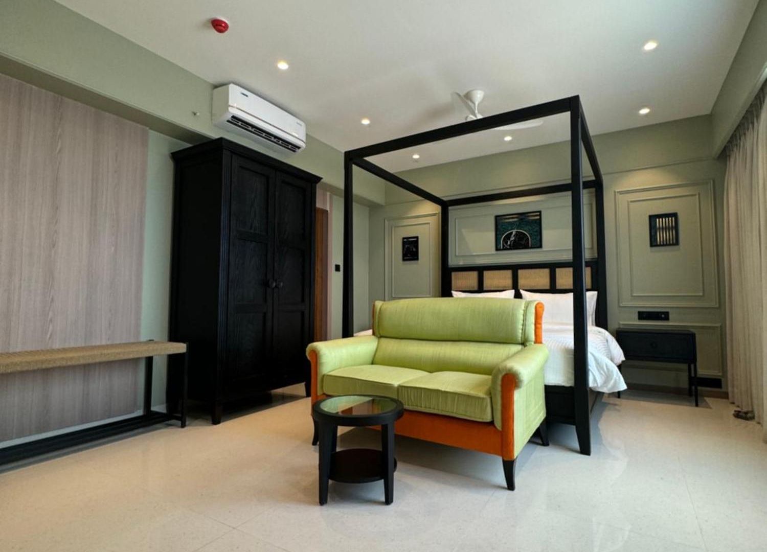 House, Valnai Malad Hotel Mumbai