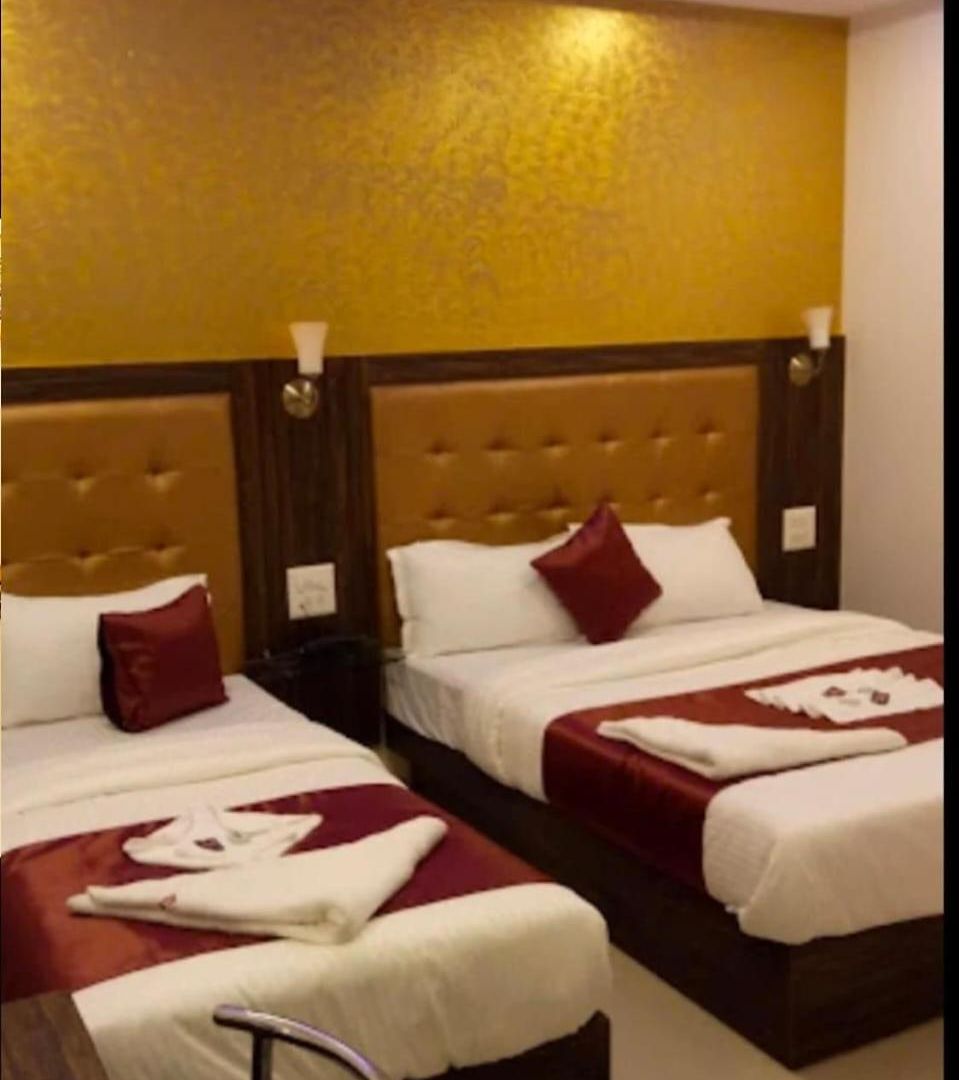 Flagship 83490 Hotel Bently Palace Hotel 3*