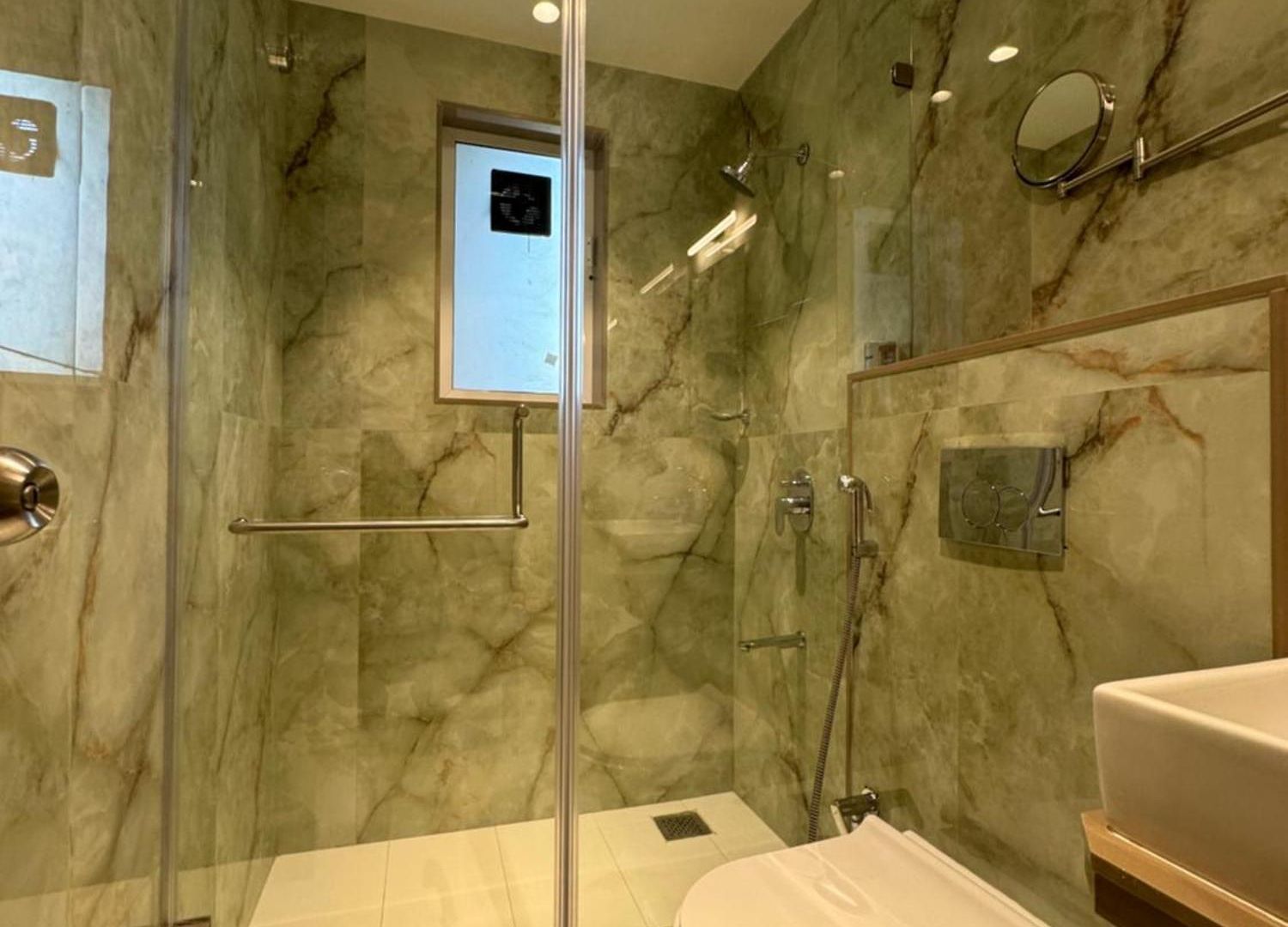 House, Valnai Malad 4* Mumbai