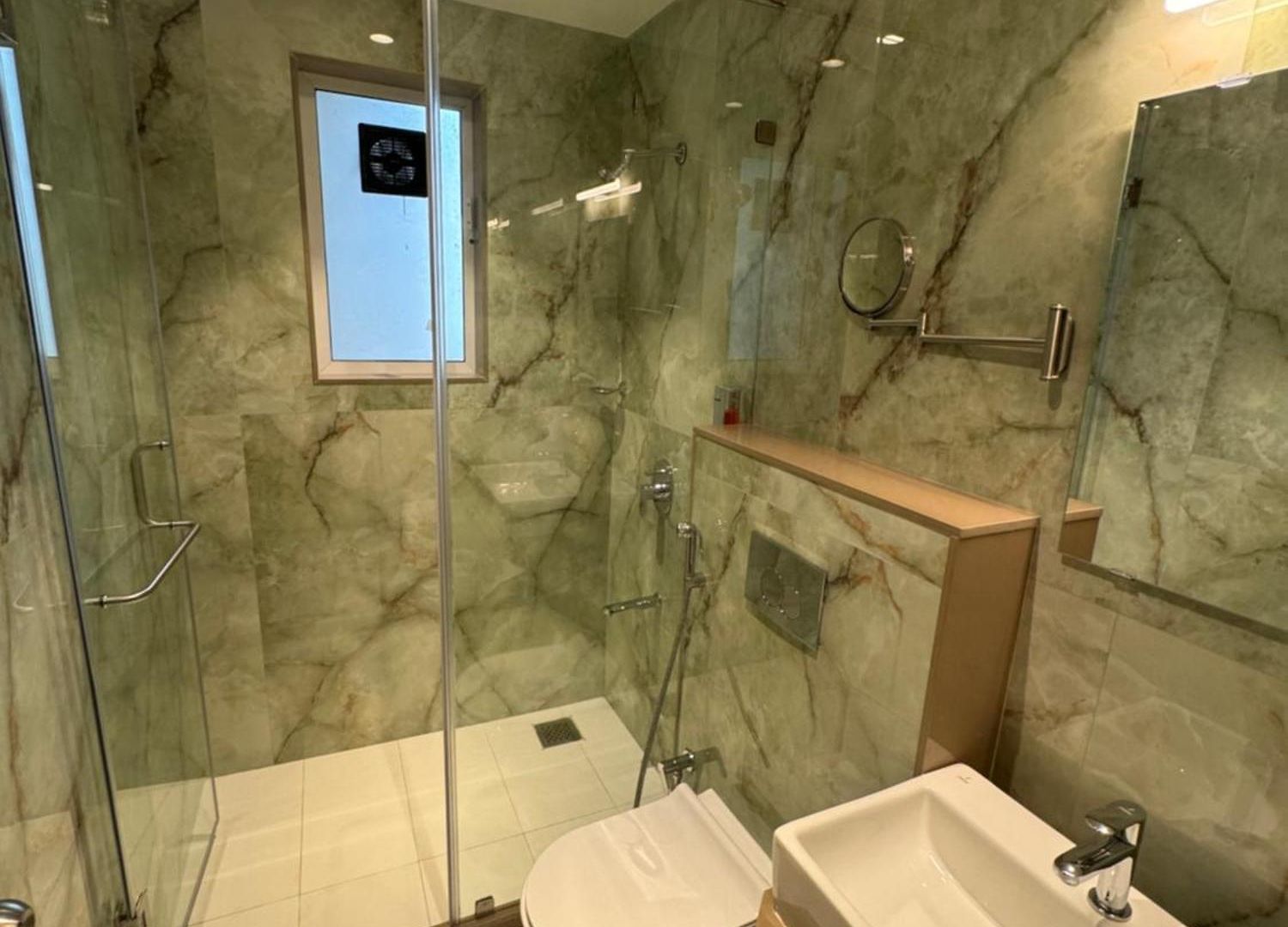 Hotel House, Valnai Malad